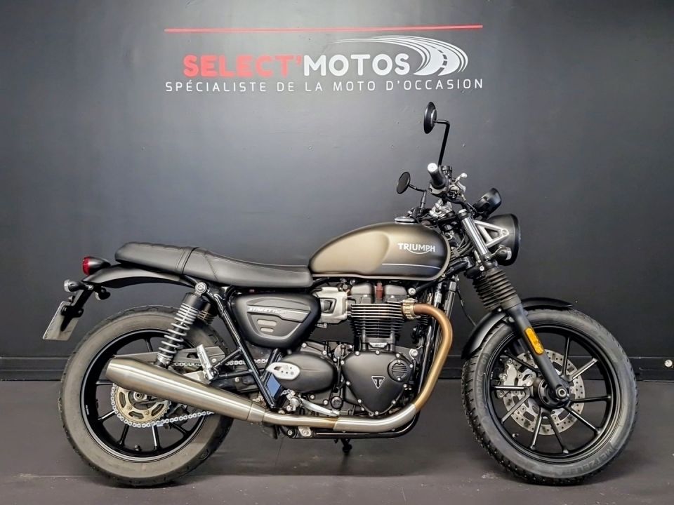 TRIUMPH STREET TWIN  900 4