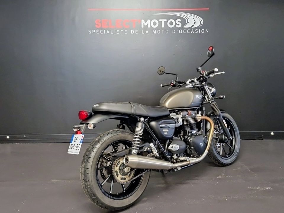 TRIUMPH STREET TWIN  900 4