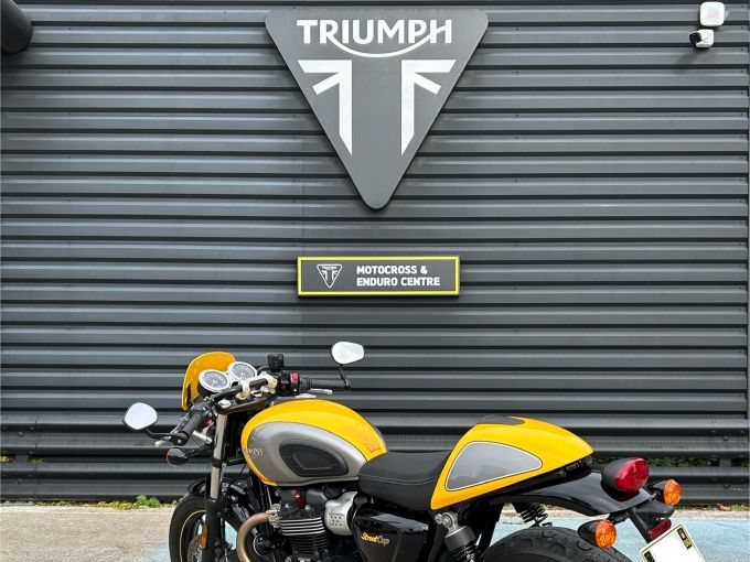 TRIUMPH STREET CUP 4