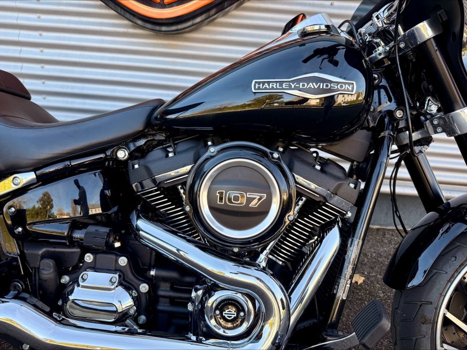 HARLEY-DAVIDSON SOFTAIL SPORT GLIDE 1745 4