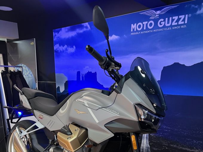 MOTO GUZZI V100 Mandello Aviazione Navale 4