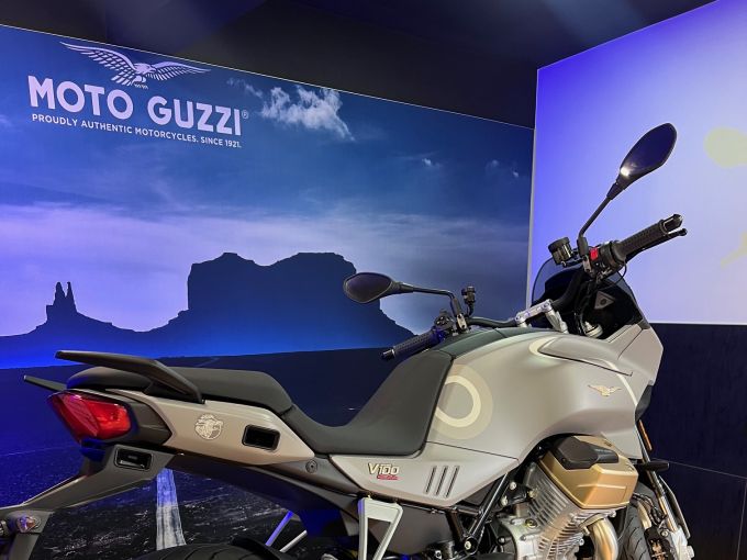 MOTO GUZZI V100 Mandello Aviazione Navale 4