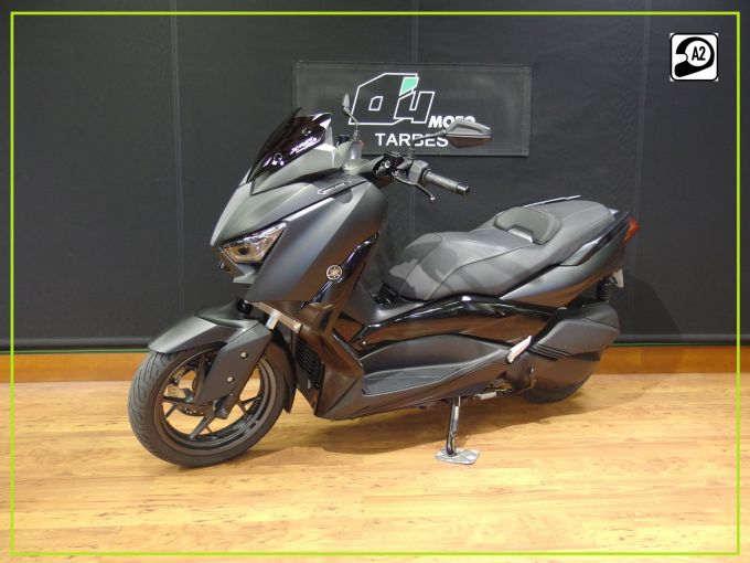 YAMAHA XMAX 300 IRON MAX 4