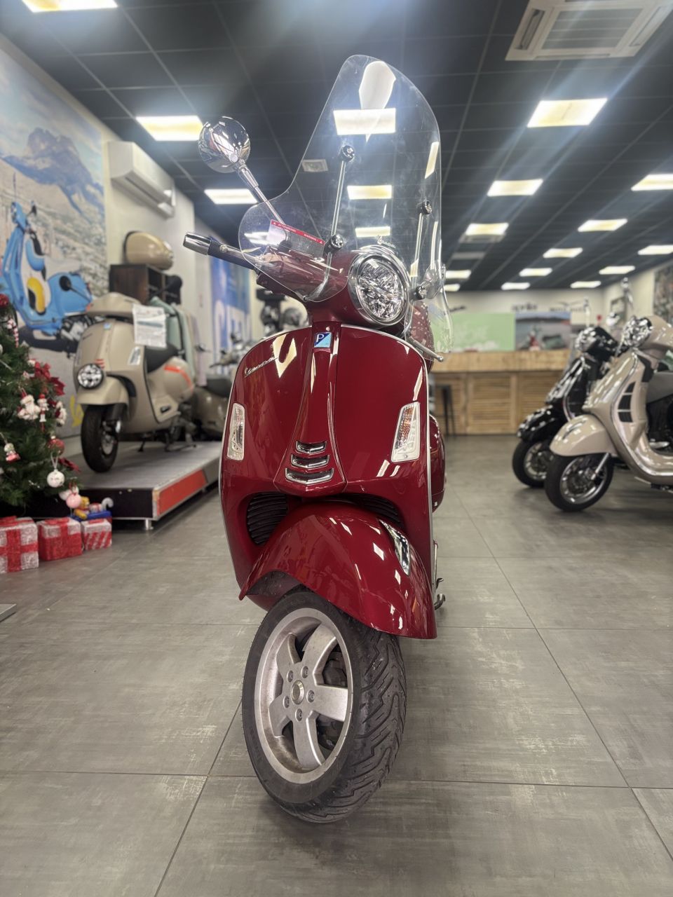 VESPA GTS 125IE SUPER 4