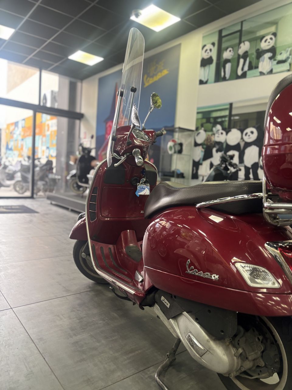 VESPA GTS 125IE SUPER 4
