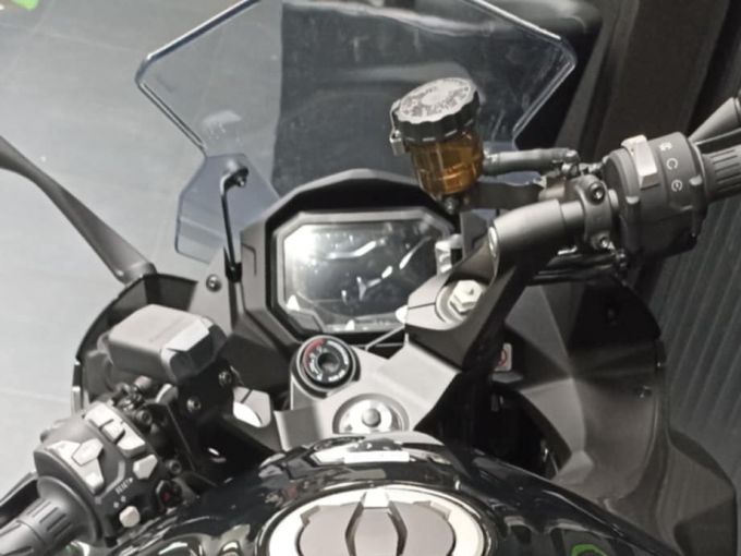 KAWASAKI NINJA 1100 SX 4
