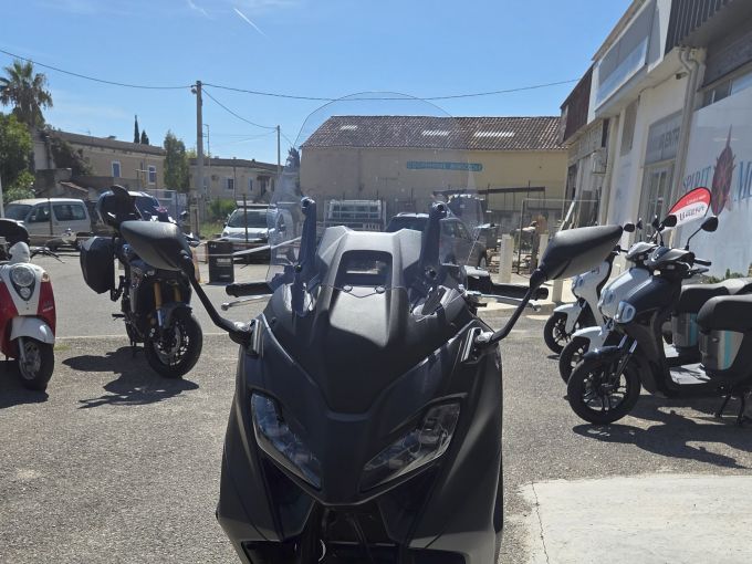 YAMAHA XP T-MAX 560 4