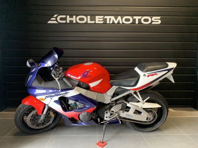 HONDA CBR 929 RR 4
