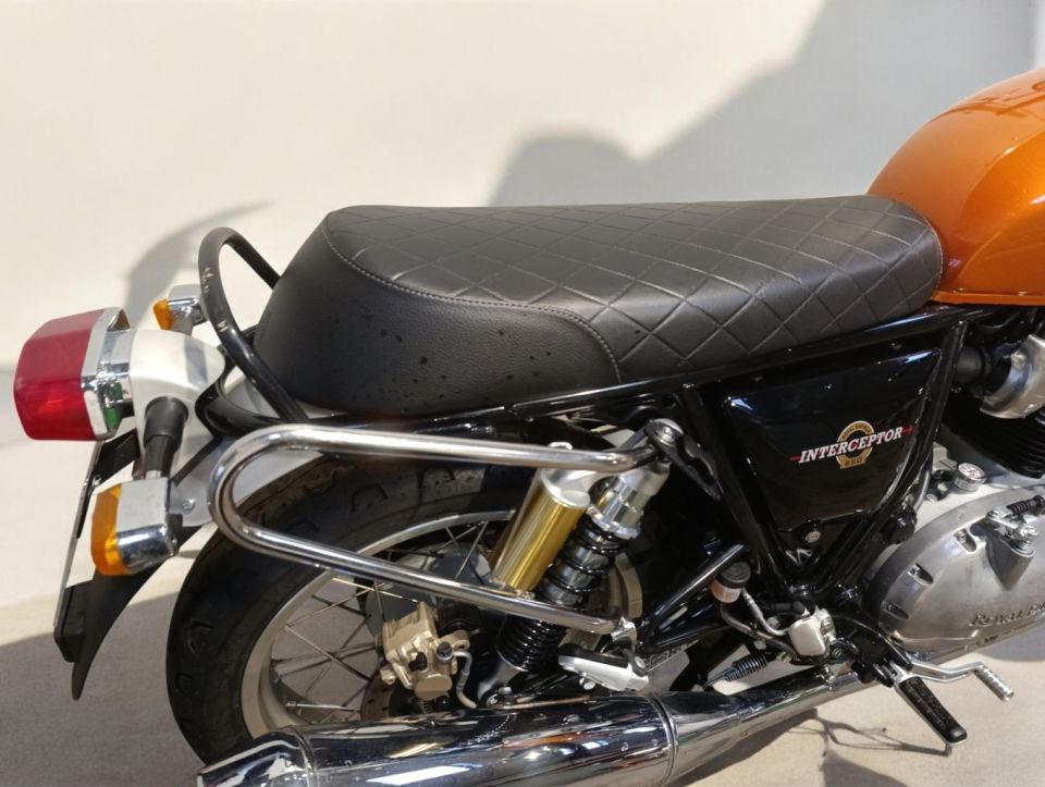 ROYAL ENFIELD INTERCEPTOR 4