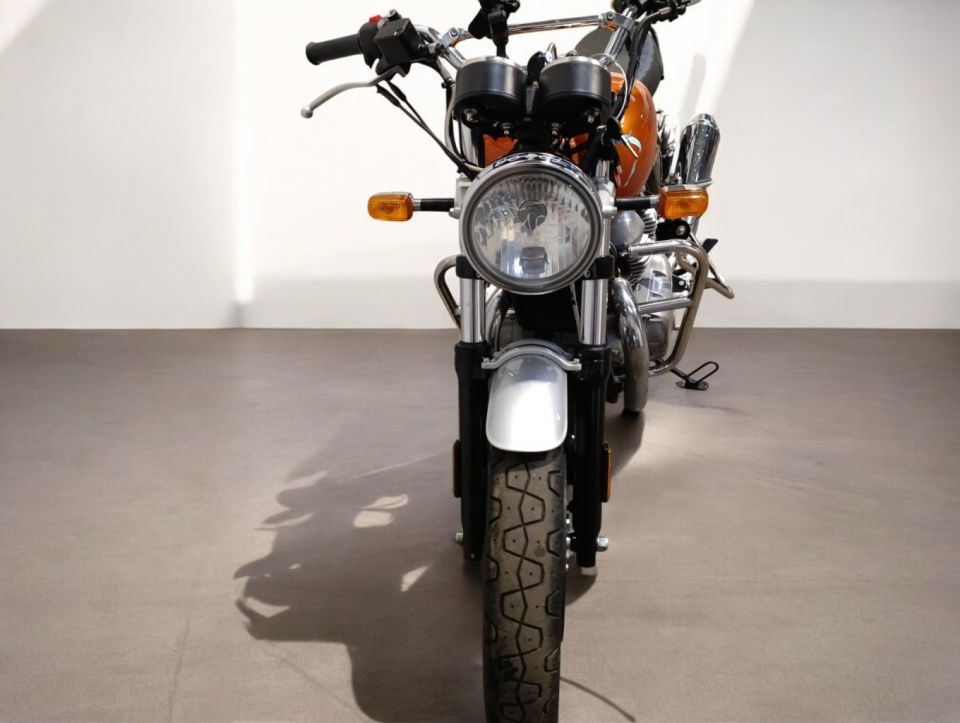 ROYAL ENFIELD INTERCEPTOR 4