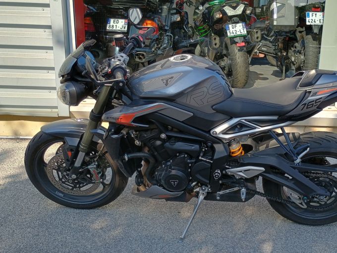 TRIUMPH STREET TRIPLE 765 RS 4
