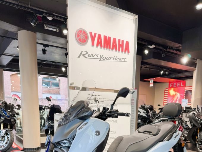 YAMAHA X-MAX 125 TECH MAX 4