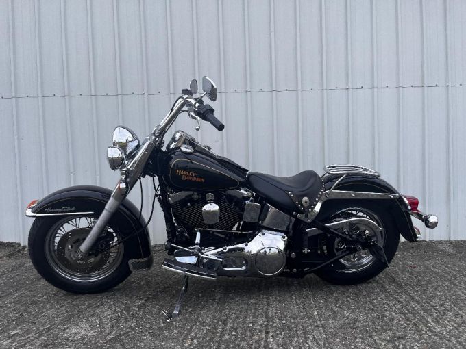 HARLEY-DAVIDSON SOFTAIL HERITAGE 1340 4