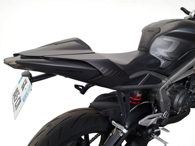 TRIUMPH STREET TRIPLE 765 4