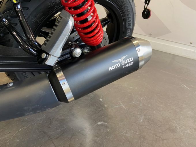 MOTO GUZZI V7 SPECIAL 4