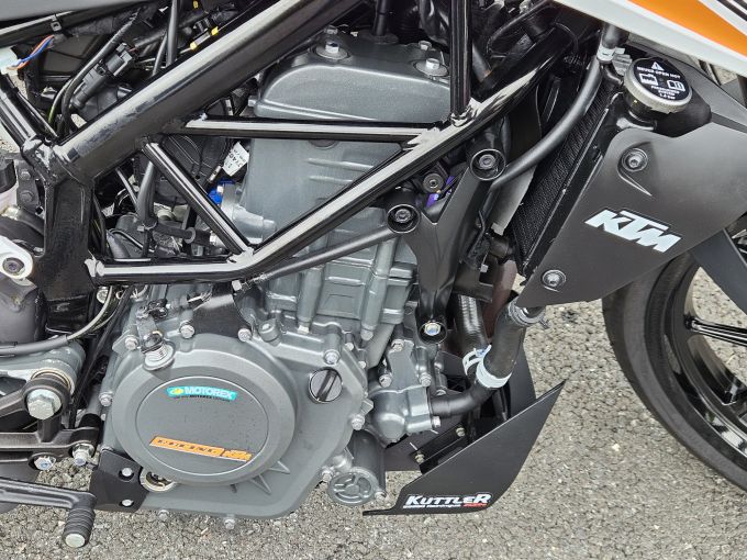 KTM 390 DUKE ABS 4