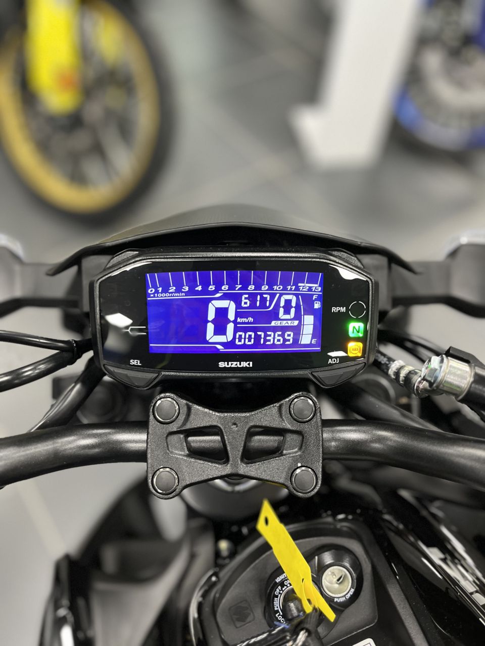 SUZUKI GSX-S 125 ABS 4