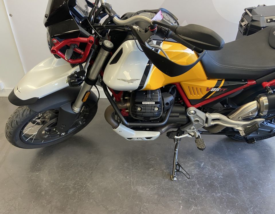 MOTO GUZZI V85 TT 850 4