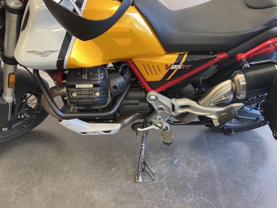 MOTO GUZZI V85 TT 850 4