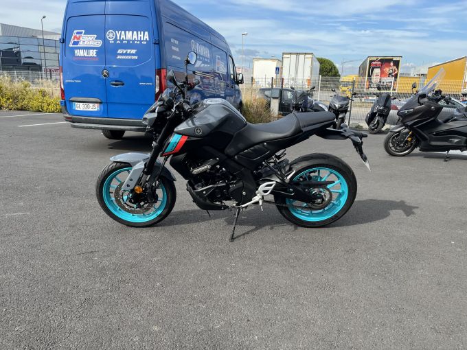 YAMAHA MT-125 ABS 4