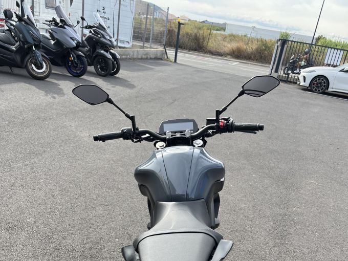 YAMAHA MT-125 ABS 4