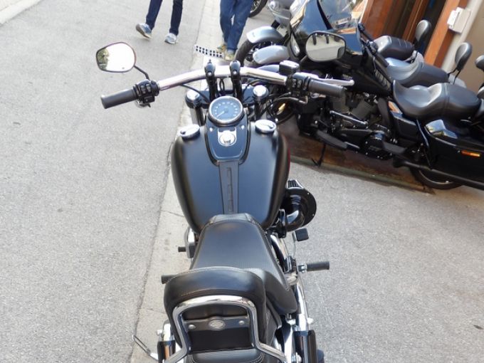 HARLEY-DAVIDSON DYNA FAT BOB 1690 4