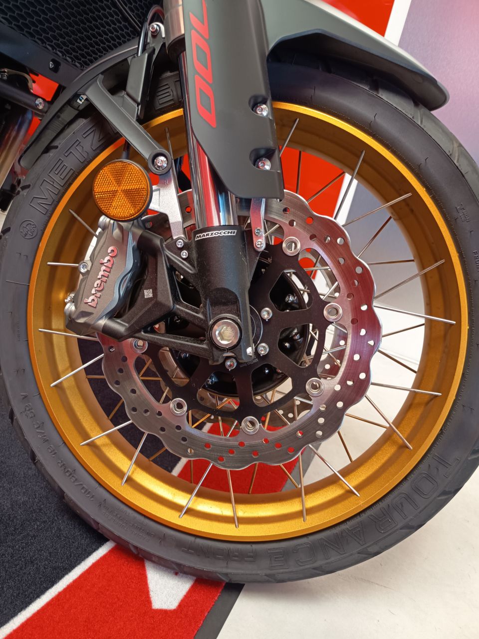 QJ MOTOR SRT 700 X TOURING 4