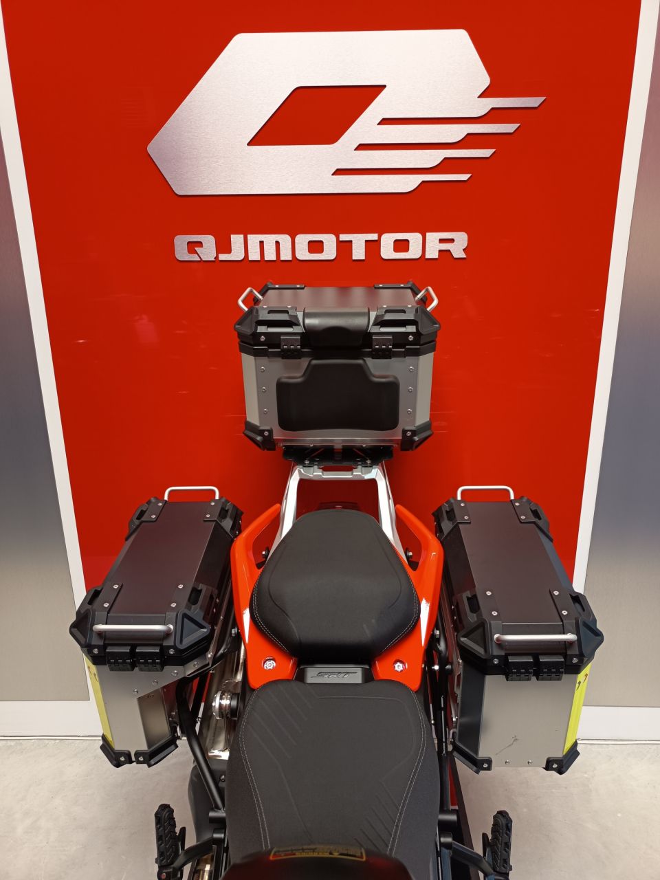 QJ MOTOR SRT 700 X TOURING 4