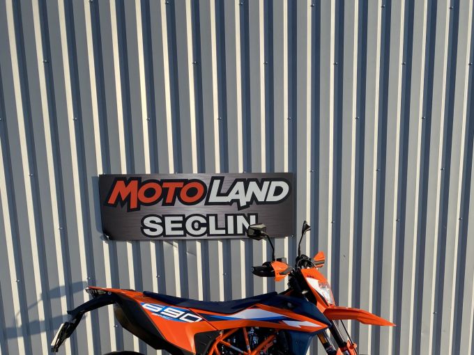 KTM 690 SMC R 4