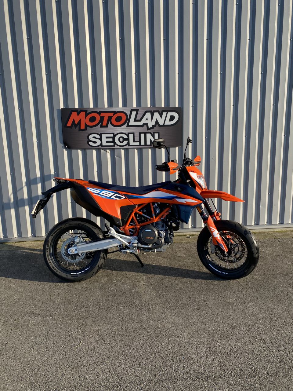KTM 690 SMC R 4
