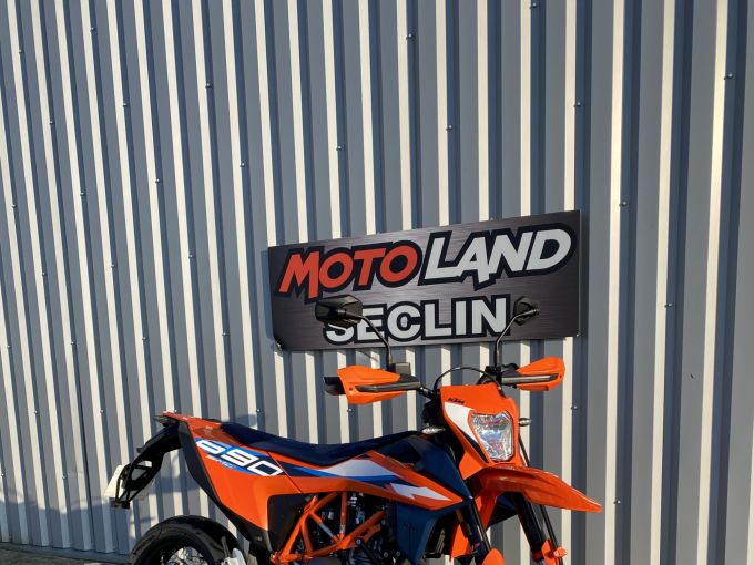 KTM 690 SMC R 4