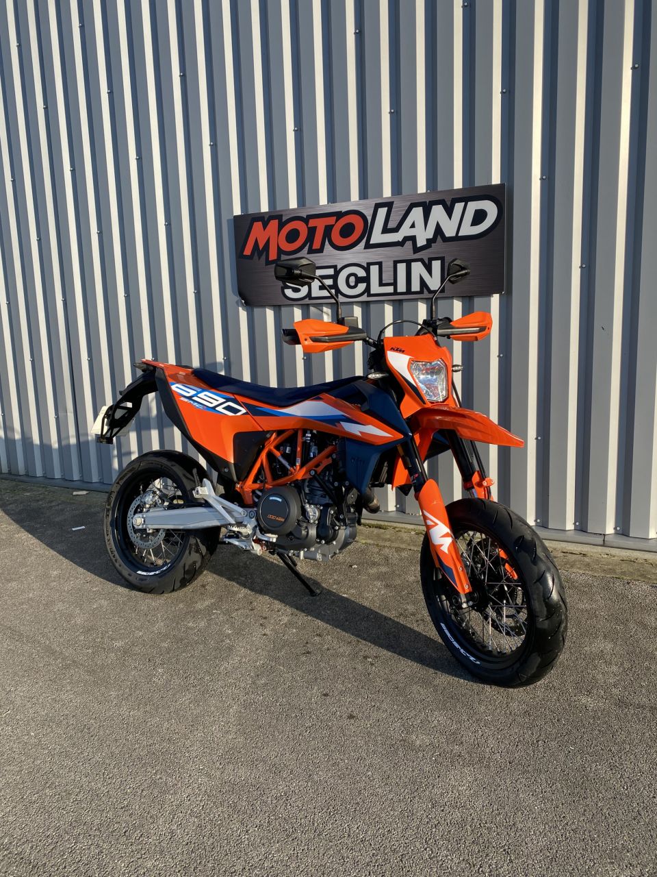 KTM 690 SMC R 4