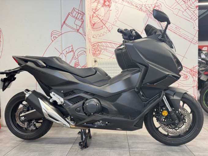 HONDA NSS FORZA 750 4