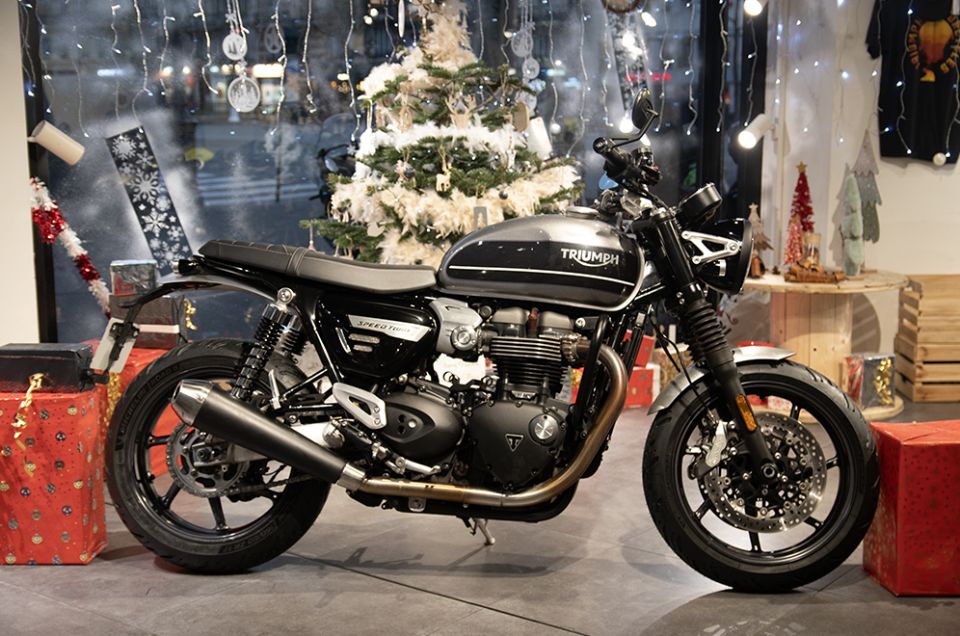TRIUMPH SPEED TWIN 1200 4