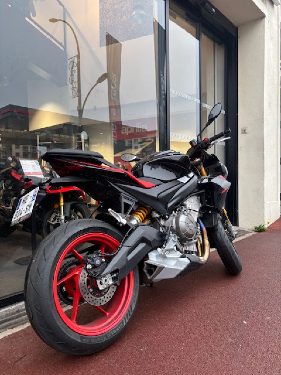 APRILIA TUONO 660 FACTORY 4