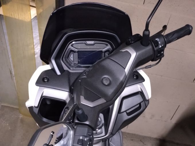 YAMAHA NMAX 125 4