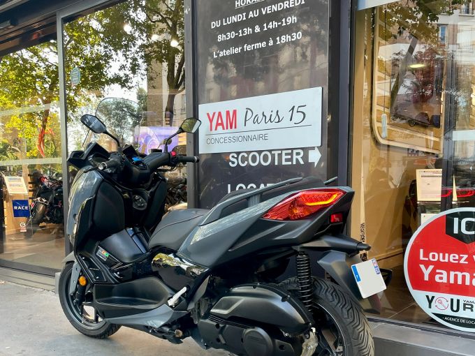YAMAHA XMAX 125 TECH MAX 4