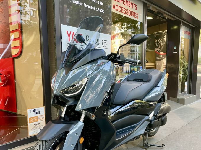 YAMAHA XMAX 125 TECH MAX 4