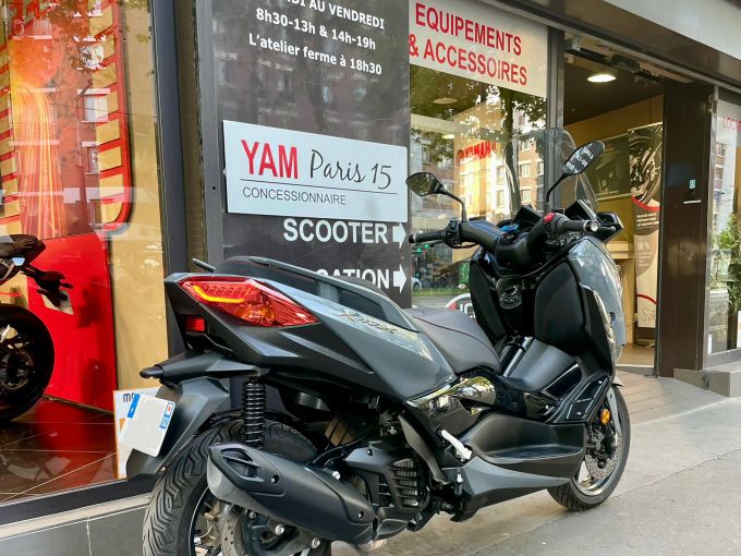 YAMAHA XMAX 125 TECH MAX 4