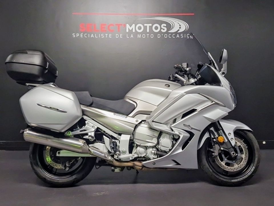 YAMAHA FJR 1300 4