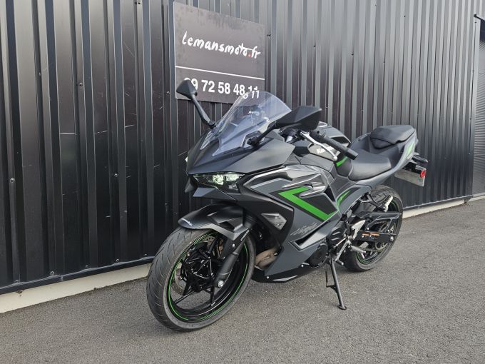 KAWASAKI Ninja 500 4