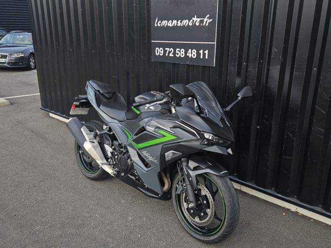 KAWASAKI Ninja 500 4