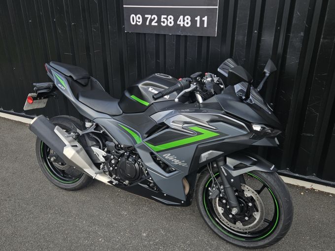 KAWASAKI Ninja 500 4
