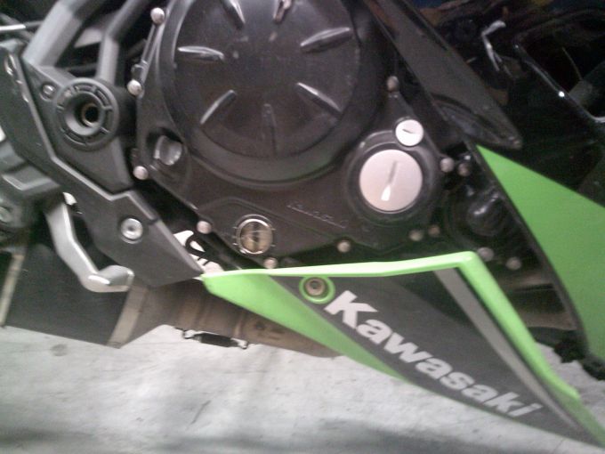 KAWASAKI NINJA 650 4