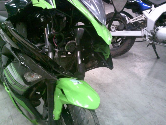 KAWASAKI NINJA 650 4