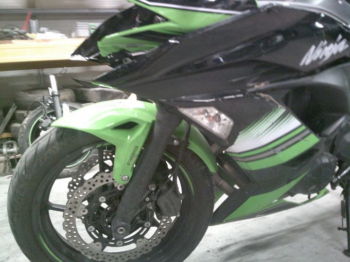 KAWASAKI NINJA 650 4