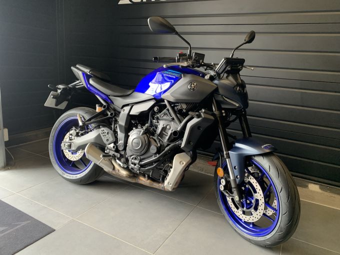 YAMAHA MT-07 (47.5CV) 4