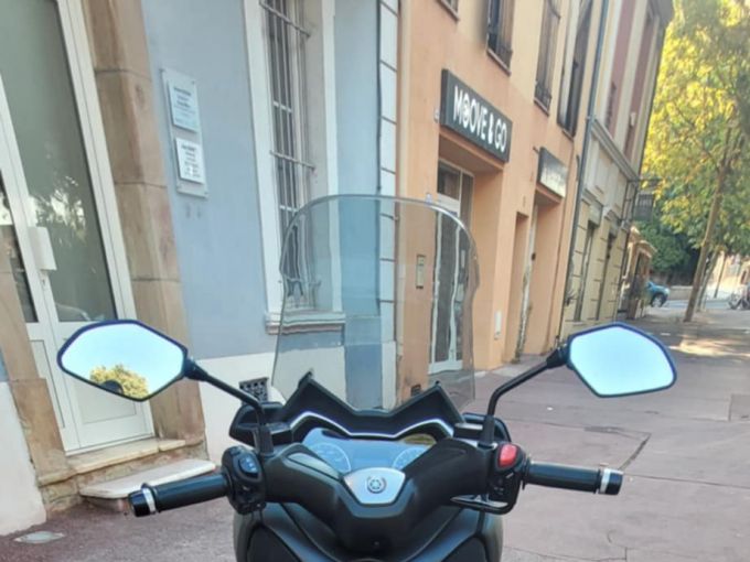 YAMAHA X-MAX 125 TECH MAX 4