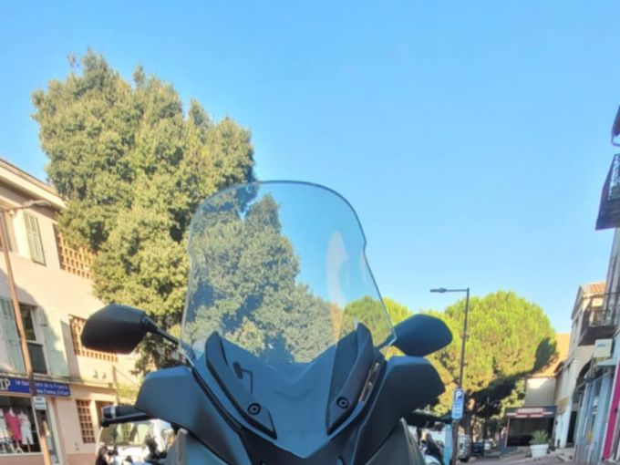 YAMAHA X-MAX 125 TECH MAX 4