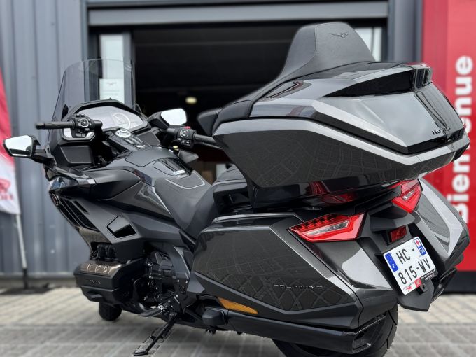 HONDA GL 1800 GOLDWING DCT 4